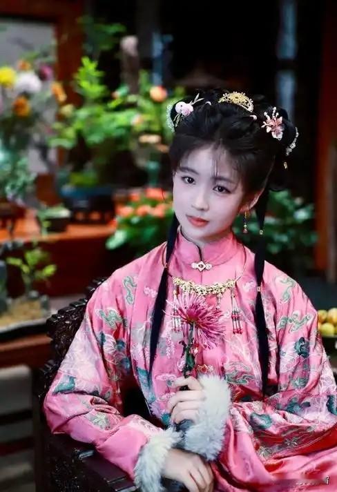 看《兰香如故》后一直有个疑问：当年林家和沈家是世交，沈嘉兰和林锦岐就从来没有见
