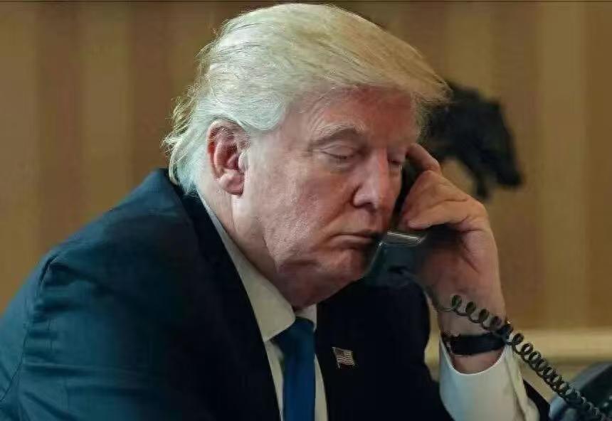 特朗普：欧洲应该关注乌克兰，而不是格陵兰。消息称，特朗普拒绝说明是否会使用武力夺