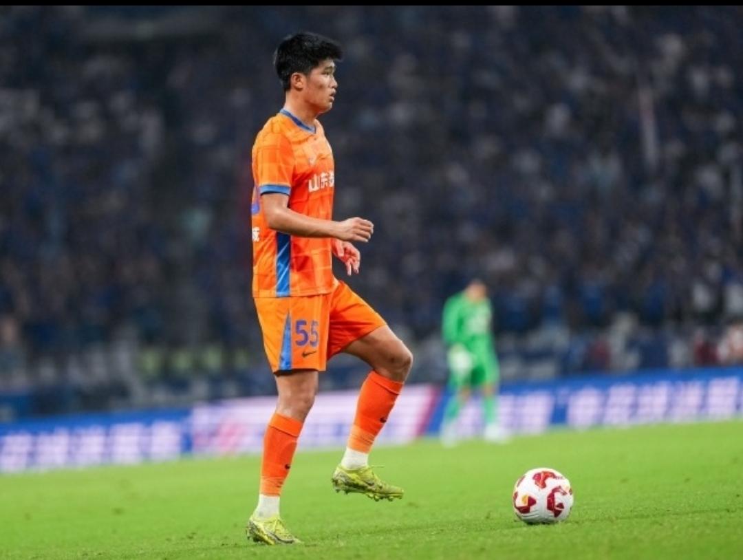 一比吓一跳！U20亚洲杯小将们，除了泰山队5人，都已经成各自球队主力。像王钰栋