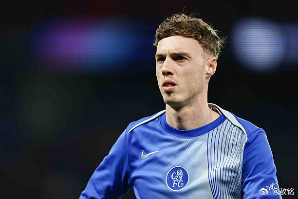 切尔西切尔西这个队其实没有一个真正的核心。队长是詹姆斯，战术上最重要的是凯塞多