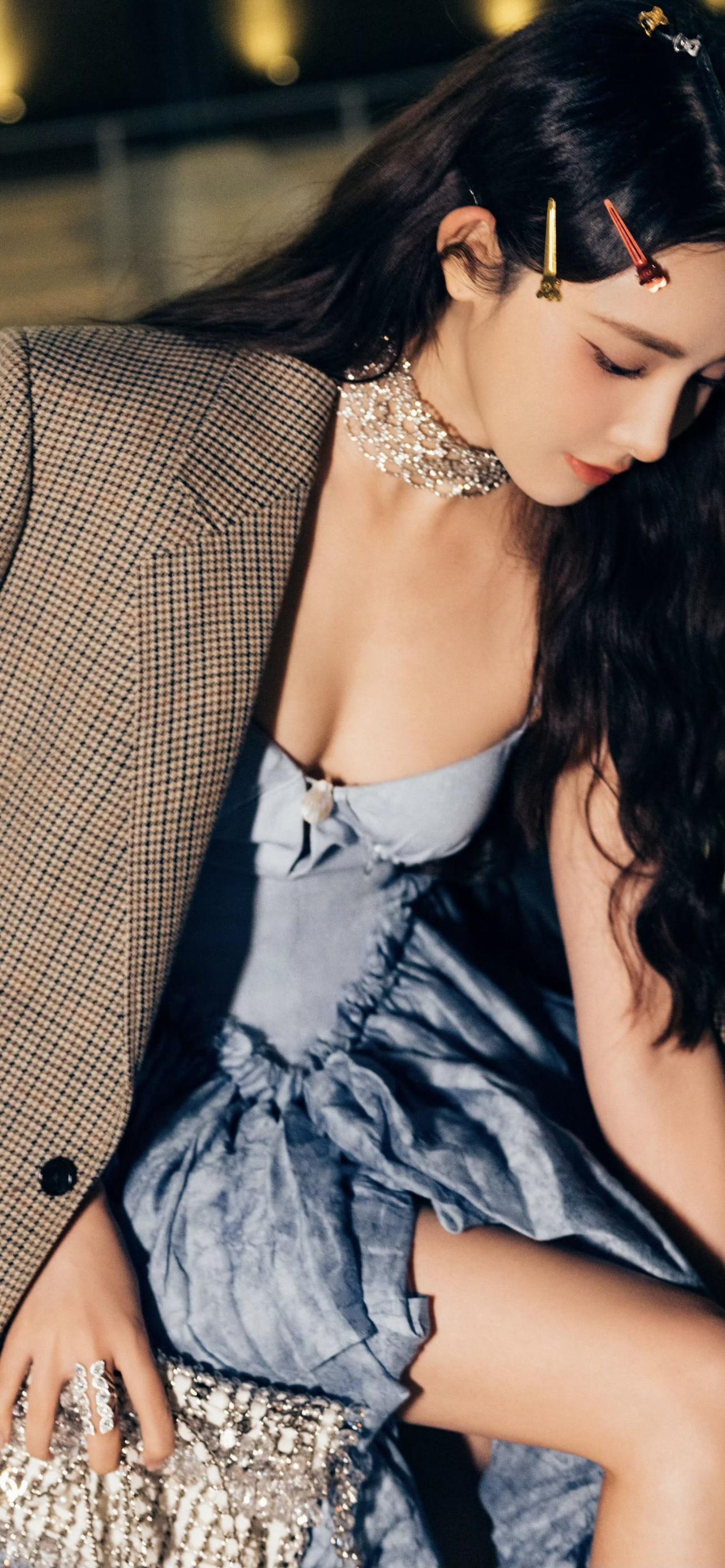 美女壁纸-第6094期-彭小苒