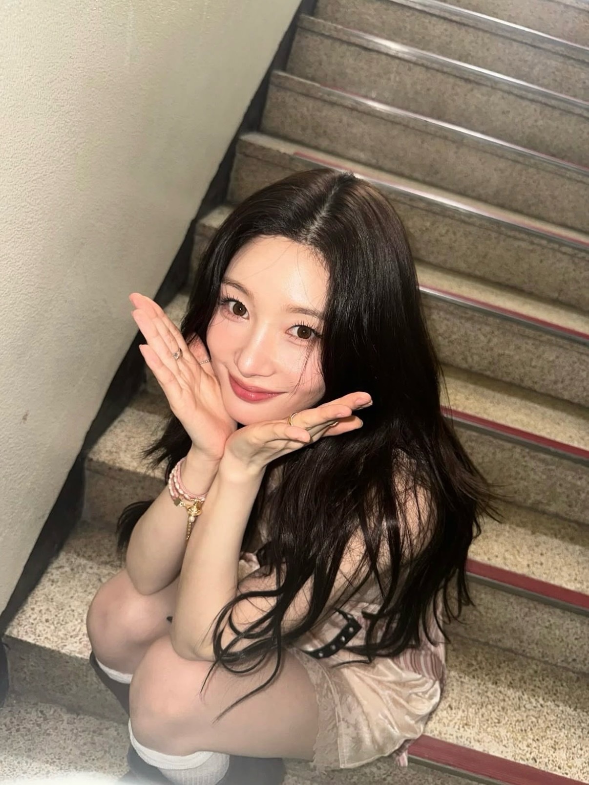 郑采妍担当化妆师分享的妆容🌸🌸腮红suqqu01唇釉muzigaeman