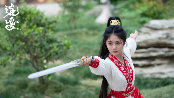 逍遥有效播放破5亿谭松韵侯明昊逍遥有效播放量破5亿谭松韵侯明昊逍遥有效播放量