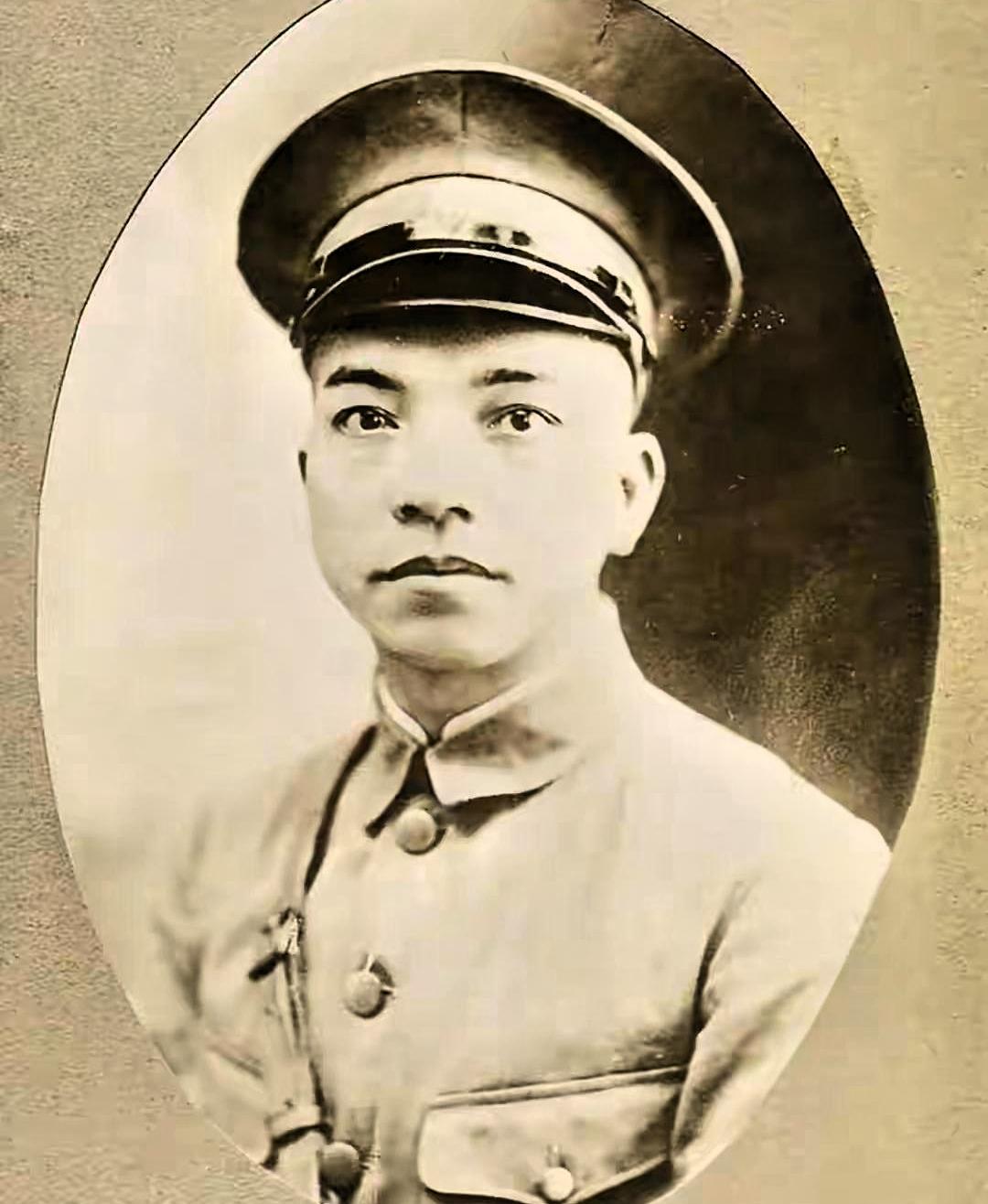 李济深最终没能成就大业，历来令人感慨。北伐时期，在八位军长之中，他实力最为雄厚，