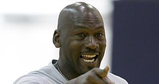 迈克尔·乔丹将从今年秋季开始，作为特别嘉宾参与NBC对NBA的转播工作。NBC在