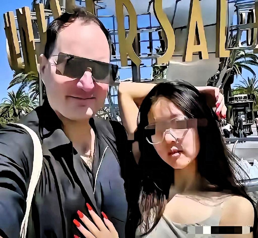 “牢A”的余波开始了。哥们公司出个面试狠招，海归面试先测毛发。通知一下，面试者