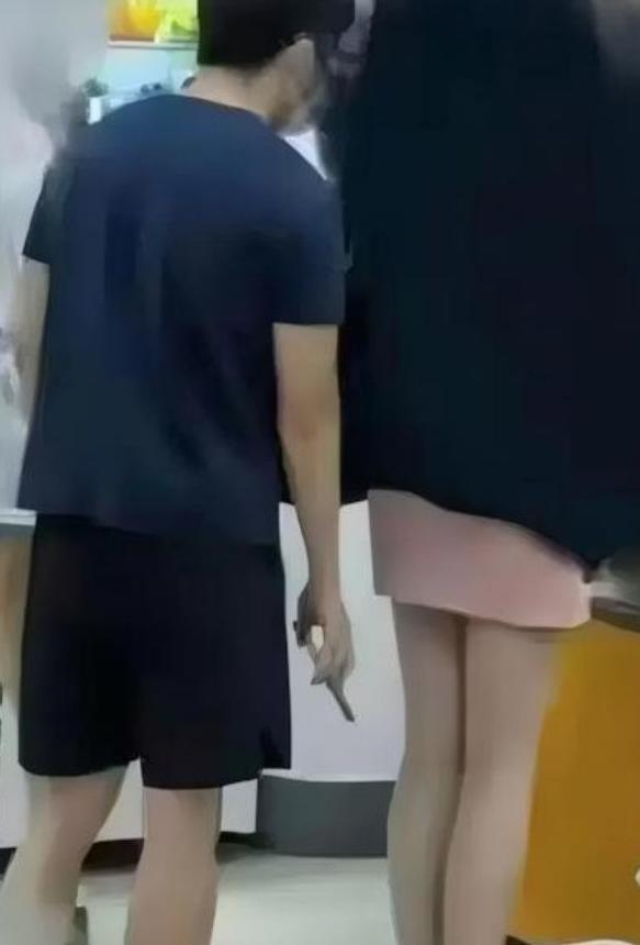 南京审计大学的一名男生偷拍猥亵事件，登上了热搜，也让他的前途几乎断送。从视频画
