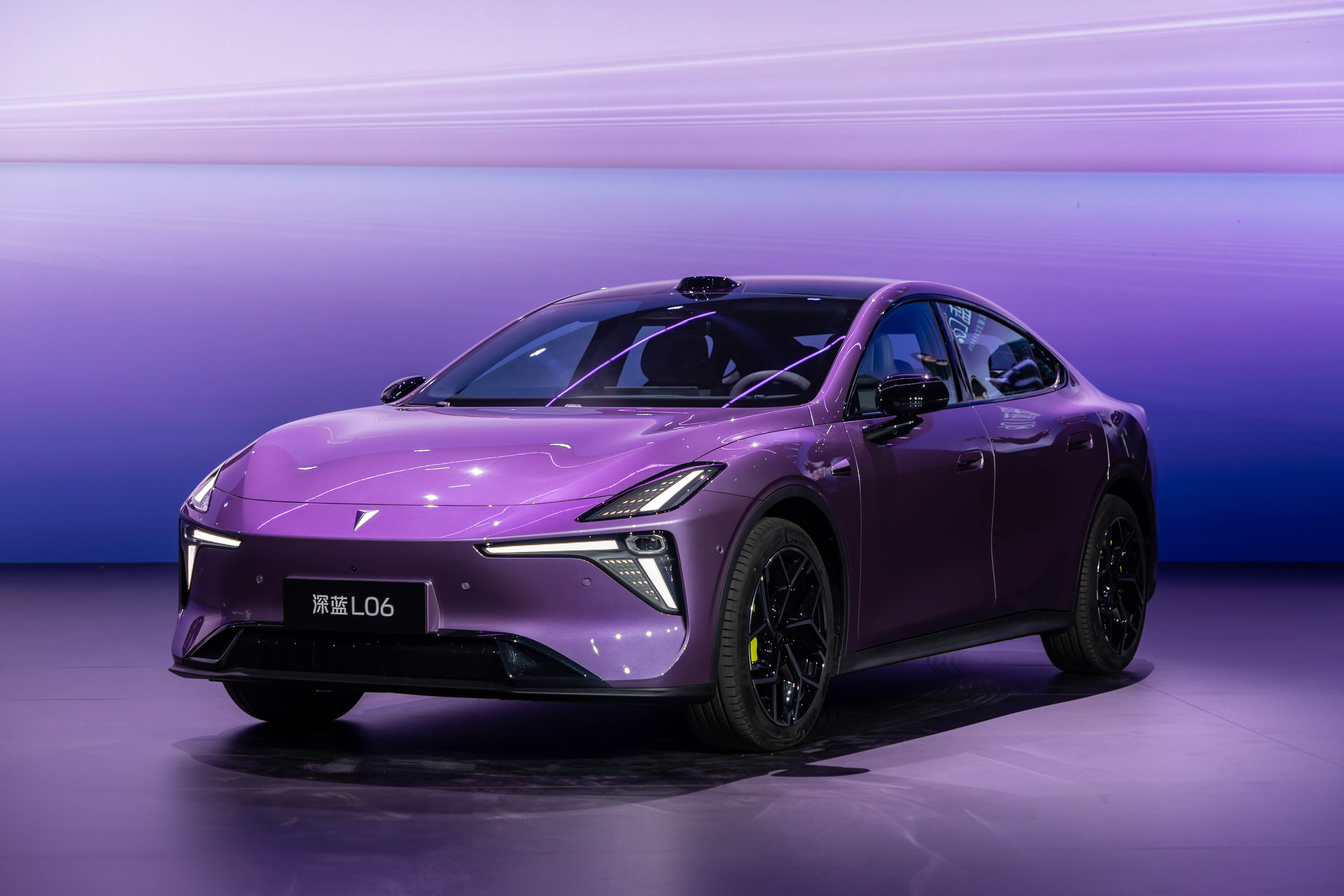 刚看完深蓝L06发布会，这车有点东西啊！居然搭上了磁流变悬架，之前都是百万级豪车