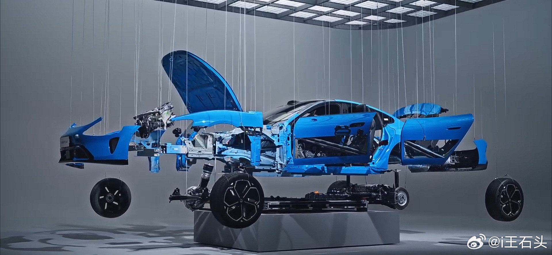 小米发布新一代SU7拆解视频在行业标准之上，小米通过更严苛的自我验证定义产品安