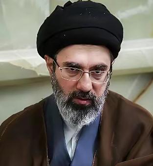 花几百亿买S-400、买苏-35，伊朗折腾了十几年才发现：能灭自己的根本不