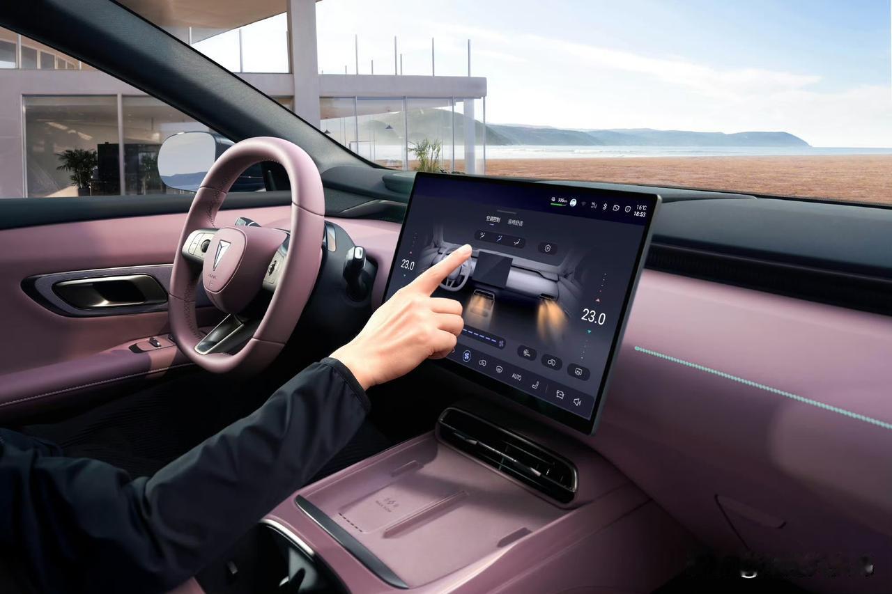 13万级预算闭眼冲的辅助驾驶！深蓝L06搭载特斯拉同源一段式端到端算法，经过超3