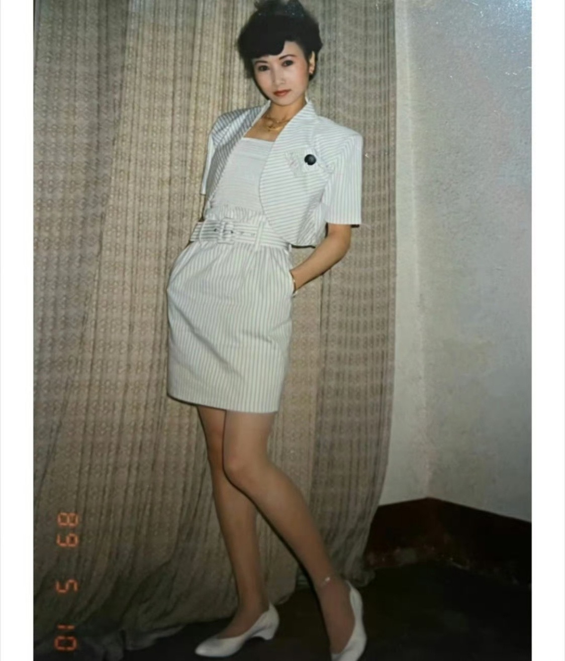 原来王嘉尔的时尚感来自妈妈果然儿子随妈妈这时尚感真的是遗传基因太强大