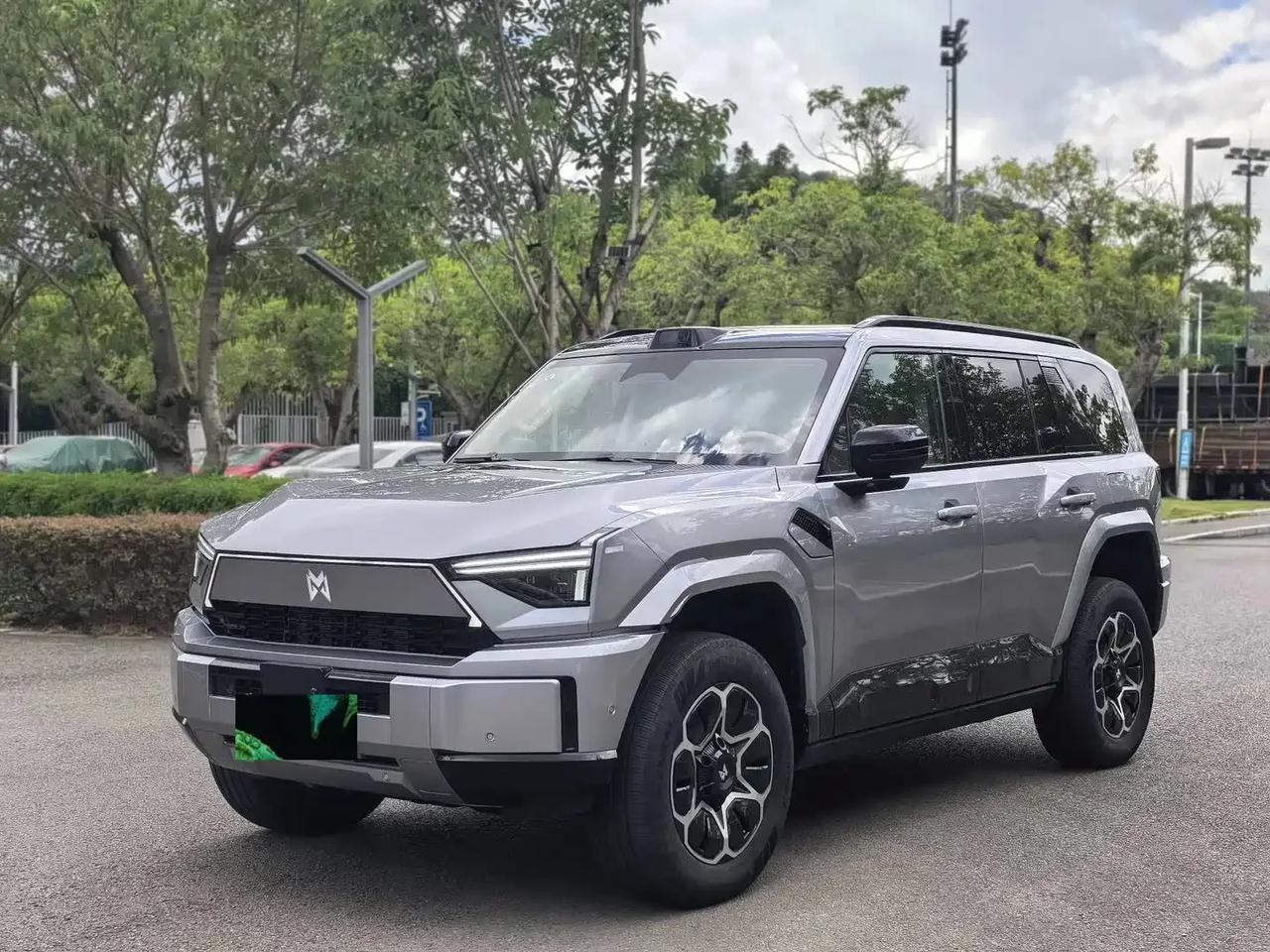 近日，猛士817确认搭载华为乾坤智能驾驶系统，消息一出迅速引发市场高度关注。这意