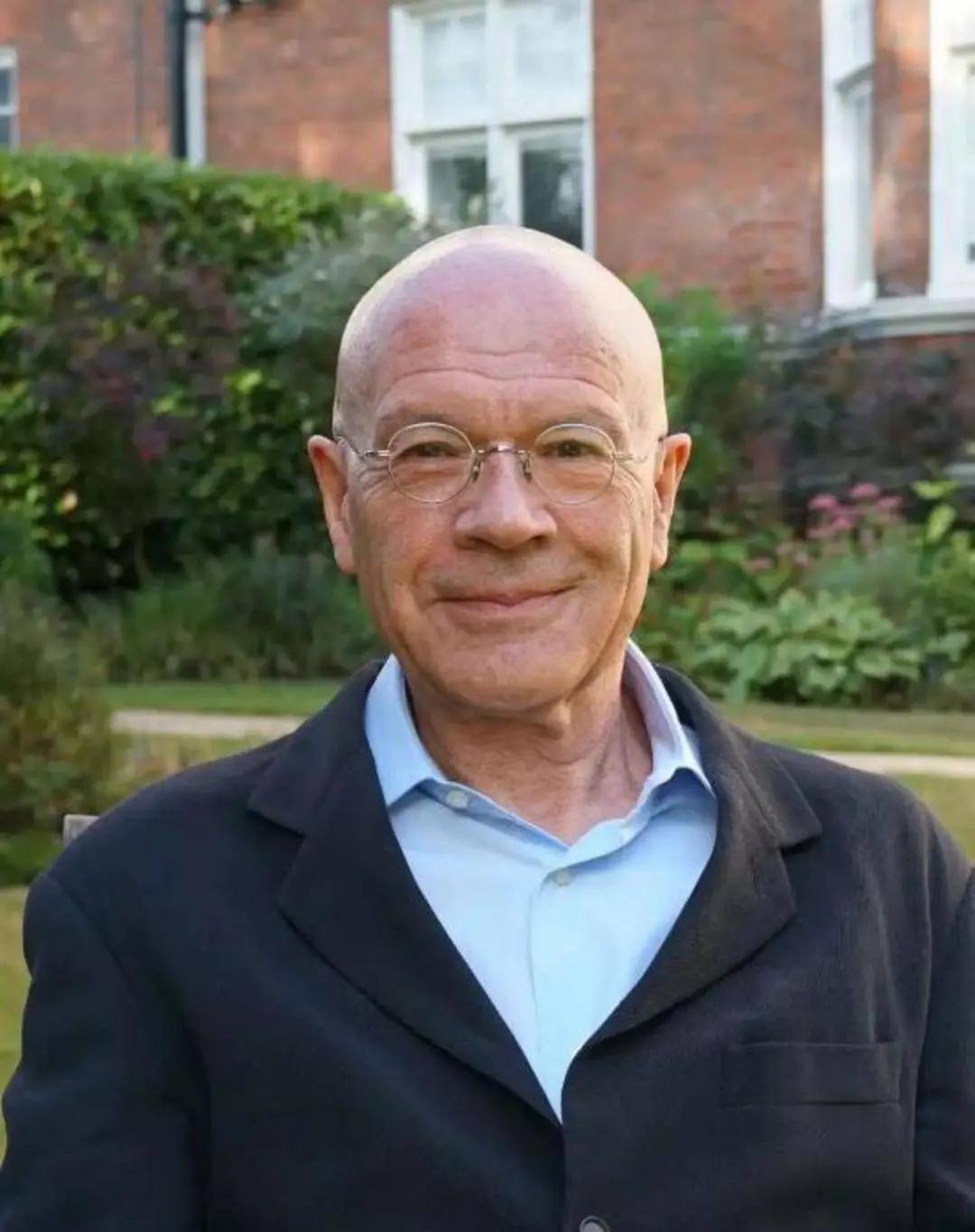 英国教授：我始终想不明白，中国靠什么维系了数千年的文明大统一。英国有个教授叫