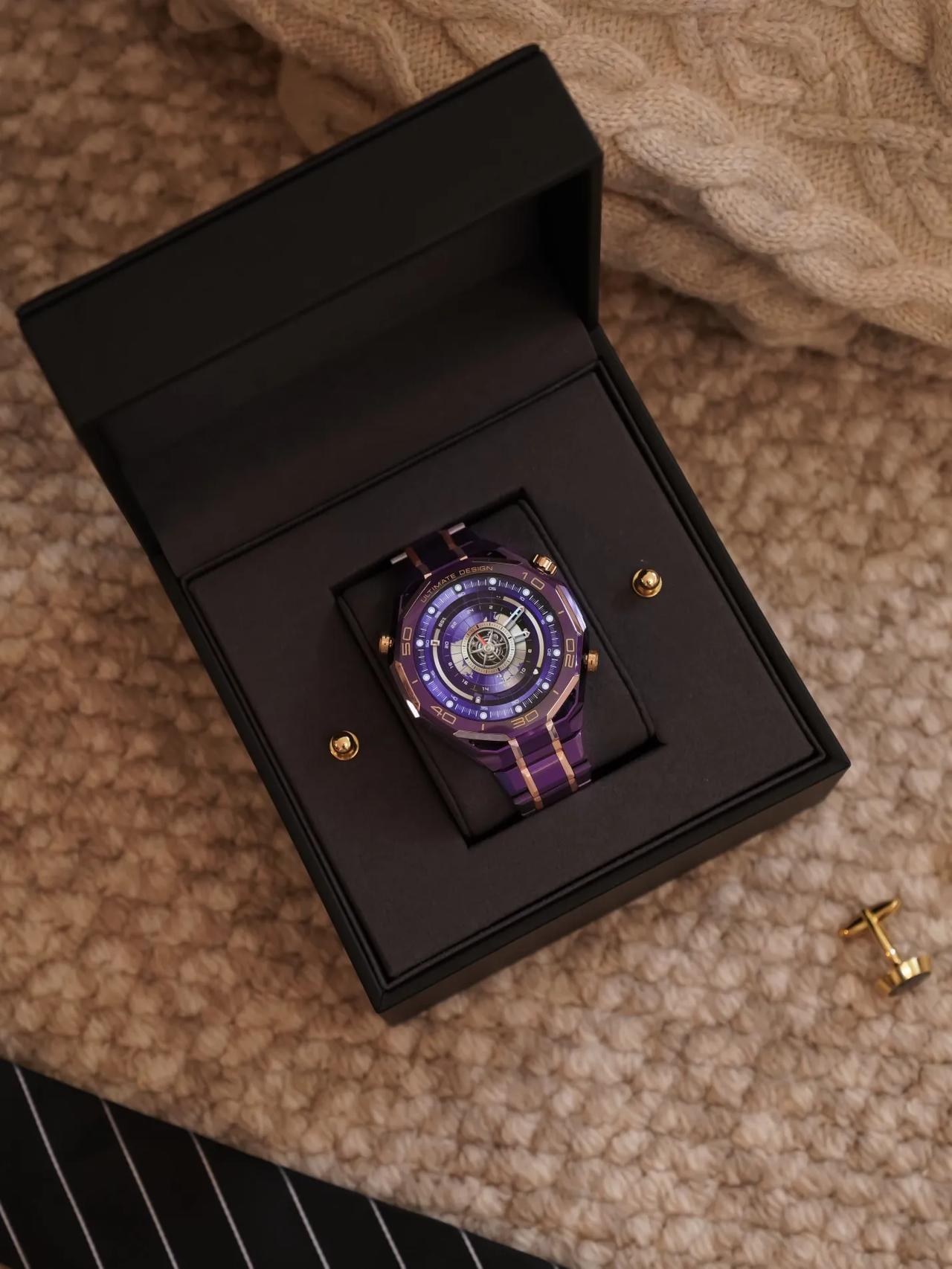 如果你经常关注高端智能穿戴设备的话，那么你一定不会错款这款超高端智能腕表。没错，