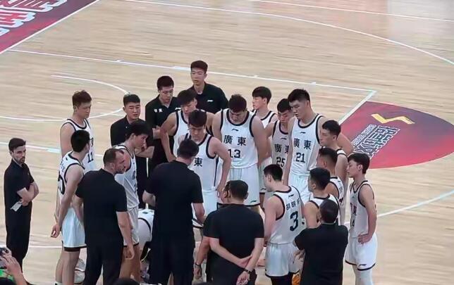 全运会广东成年组男篮4大内线，按实力排序应该是:沈梓捷身高2.11米，臂展2.2