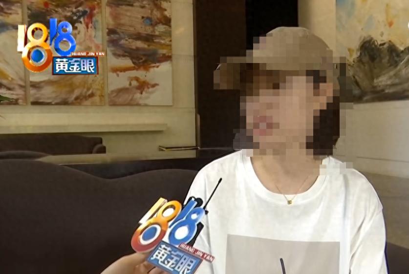 浙江杭州，女子说朋友寄给她一份重要文件，骑手未放在丰巢柜里，结果文件丢失，女子投