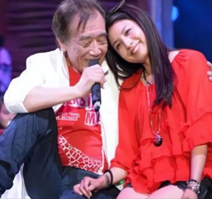 当年，67岁的歌坛大哥张帝，娶了兄弟的女儿张馨茹，虽然两人相差33岁但是张馨茹已