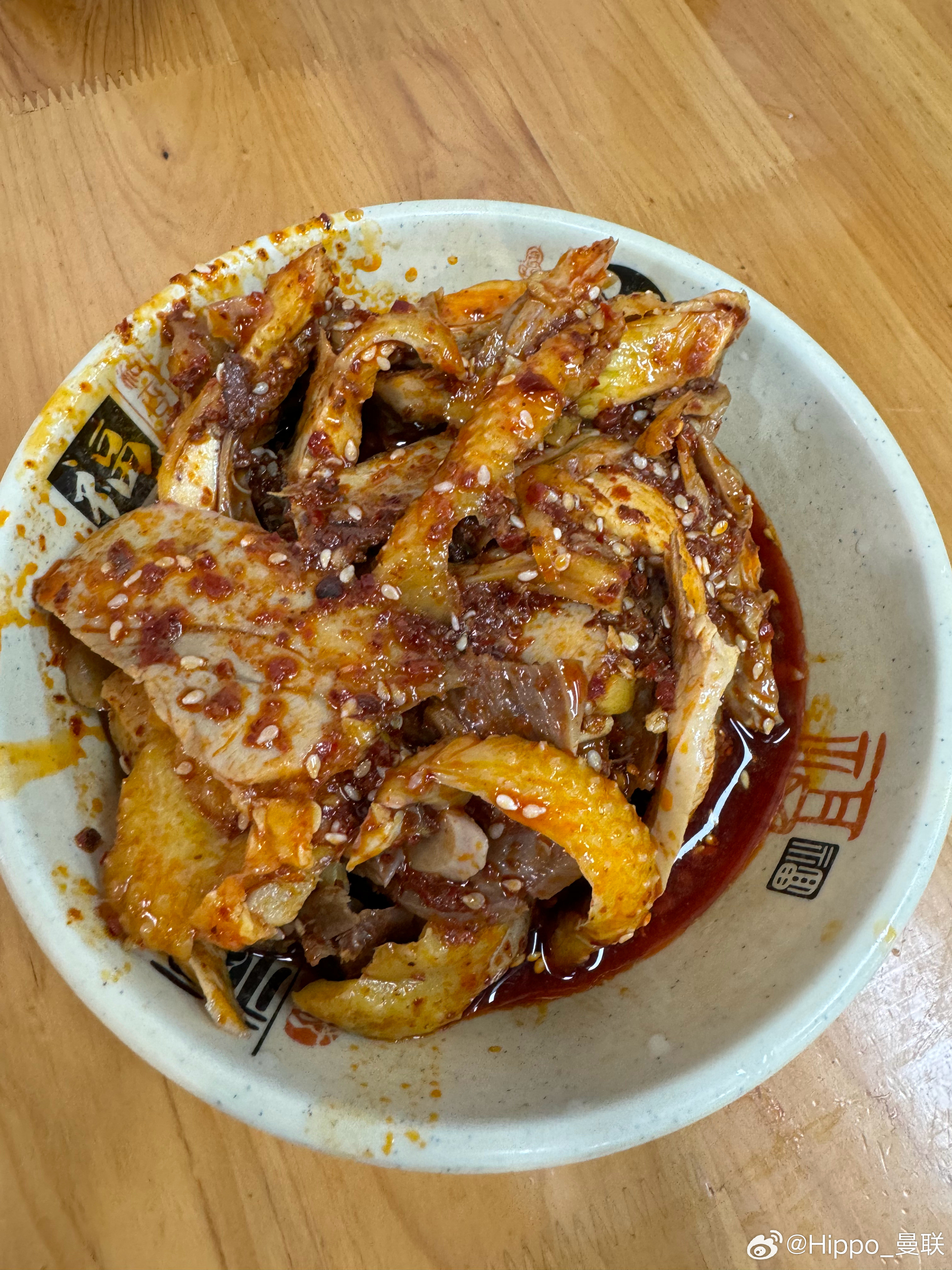 中份鸡40，四碗抄手29。​​​