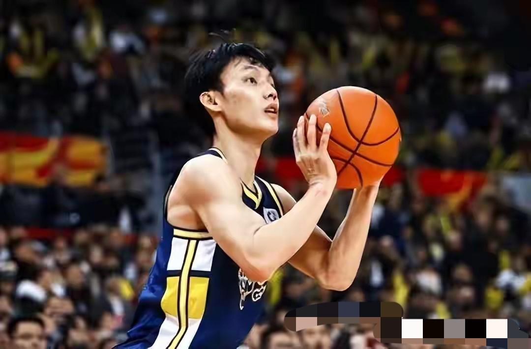 CBA打到现在，广东队的“迷惑行为”套路我算是摸得透透的了！1、前三节主打一