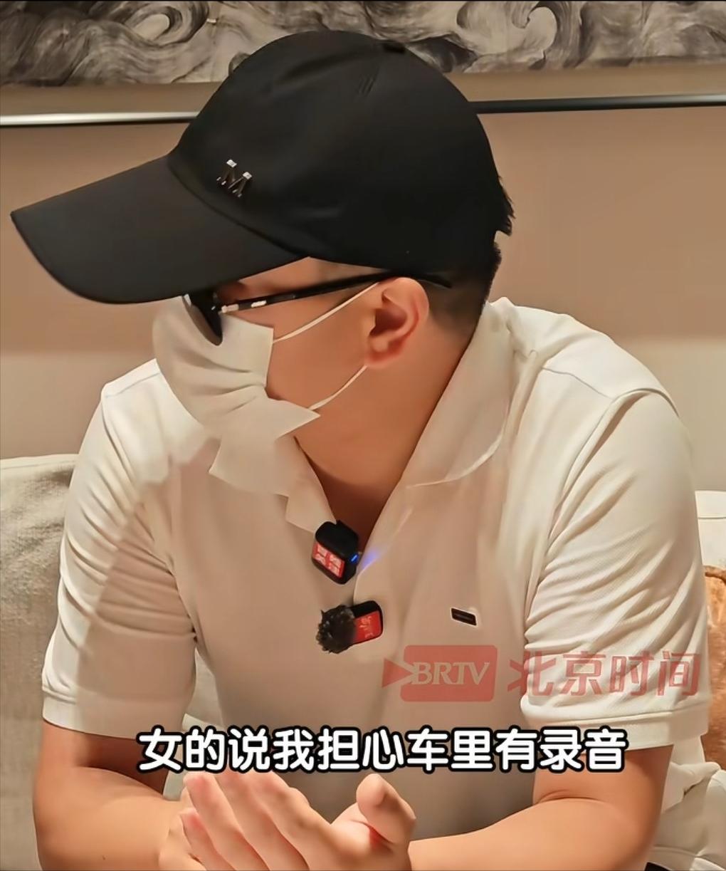 韦先生的母亲说，她对前儿媳只剩下恨。可真正让她哭到说不下去的，是那对刚会叫“奶奶