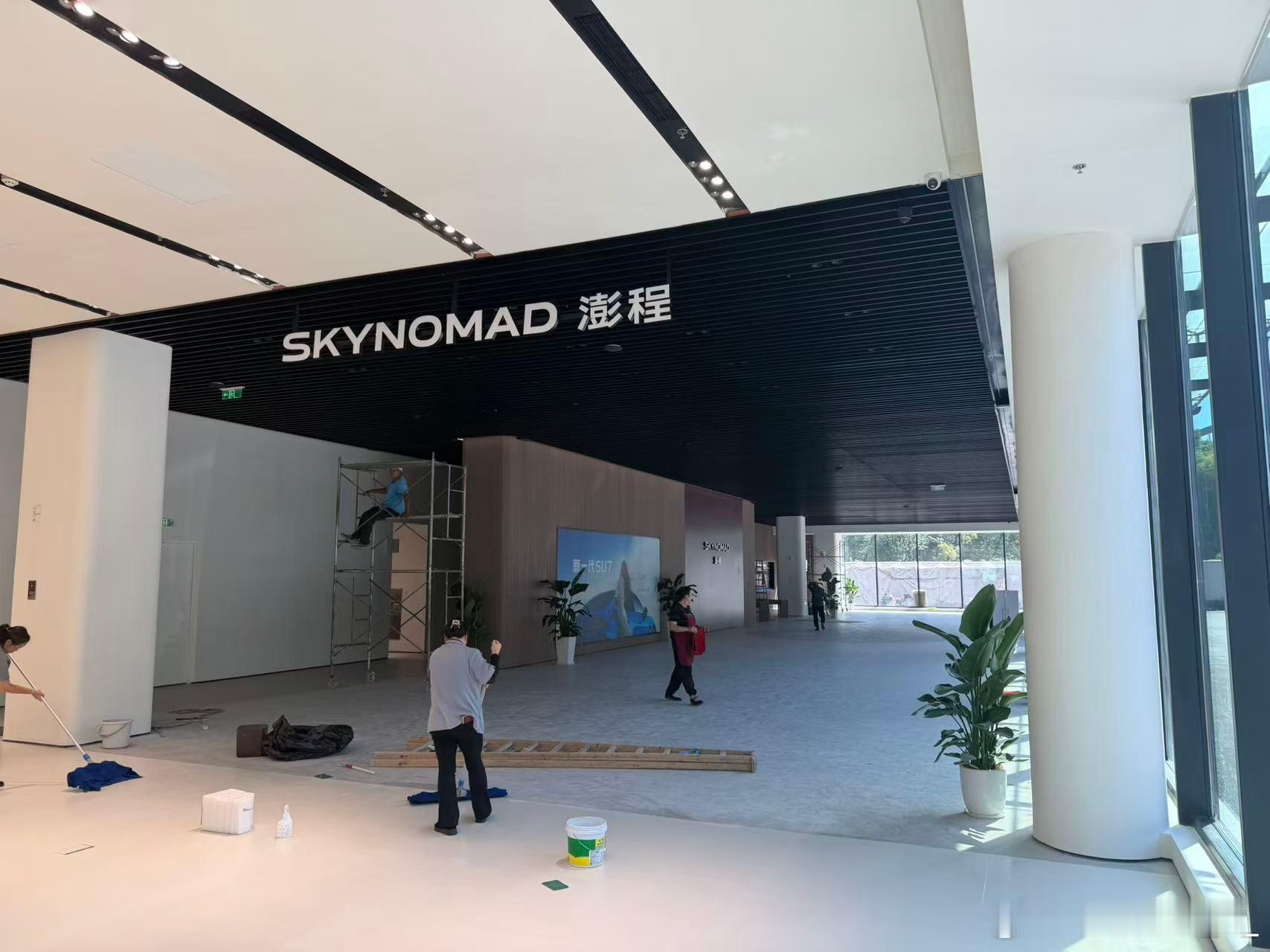 看来小米澎程不止车型系列那么简单了哦，自己的专属线下销售渠道都来了同时N70跟N