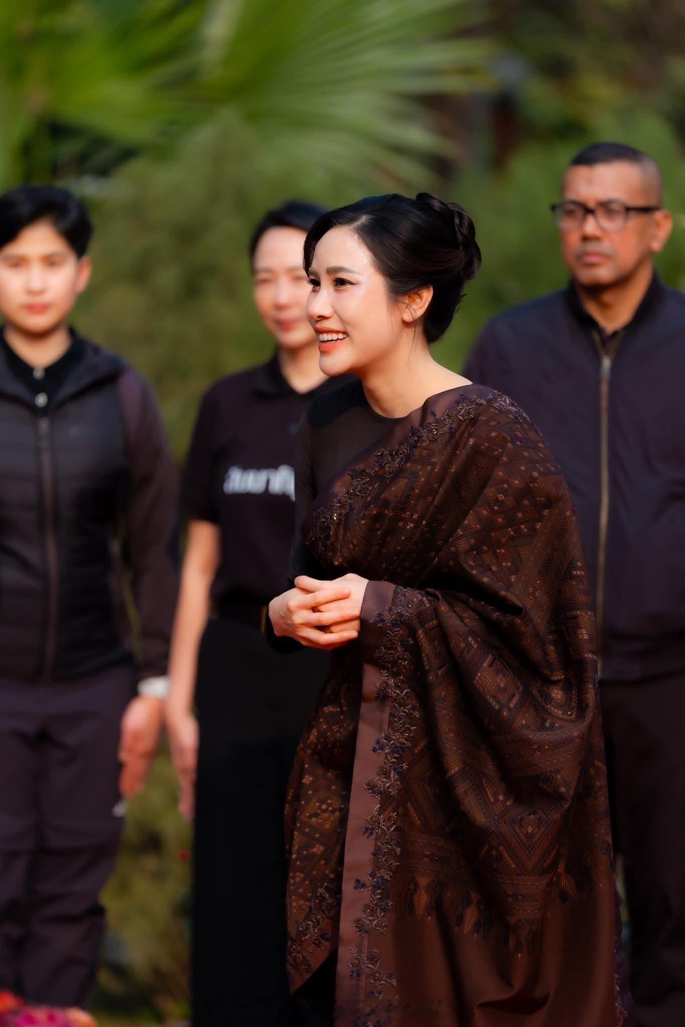 王室王室泰国王室诗妮妠2026年1月27日，诗妮妠继续访问北方土邦瓦拉纳西，额