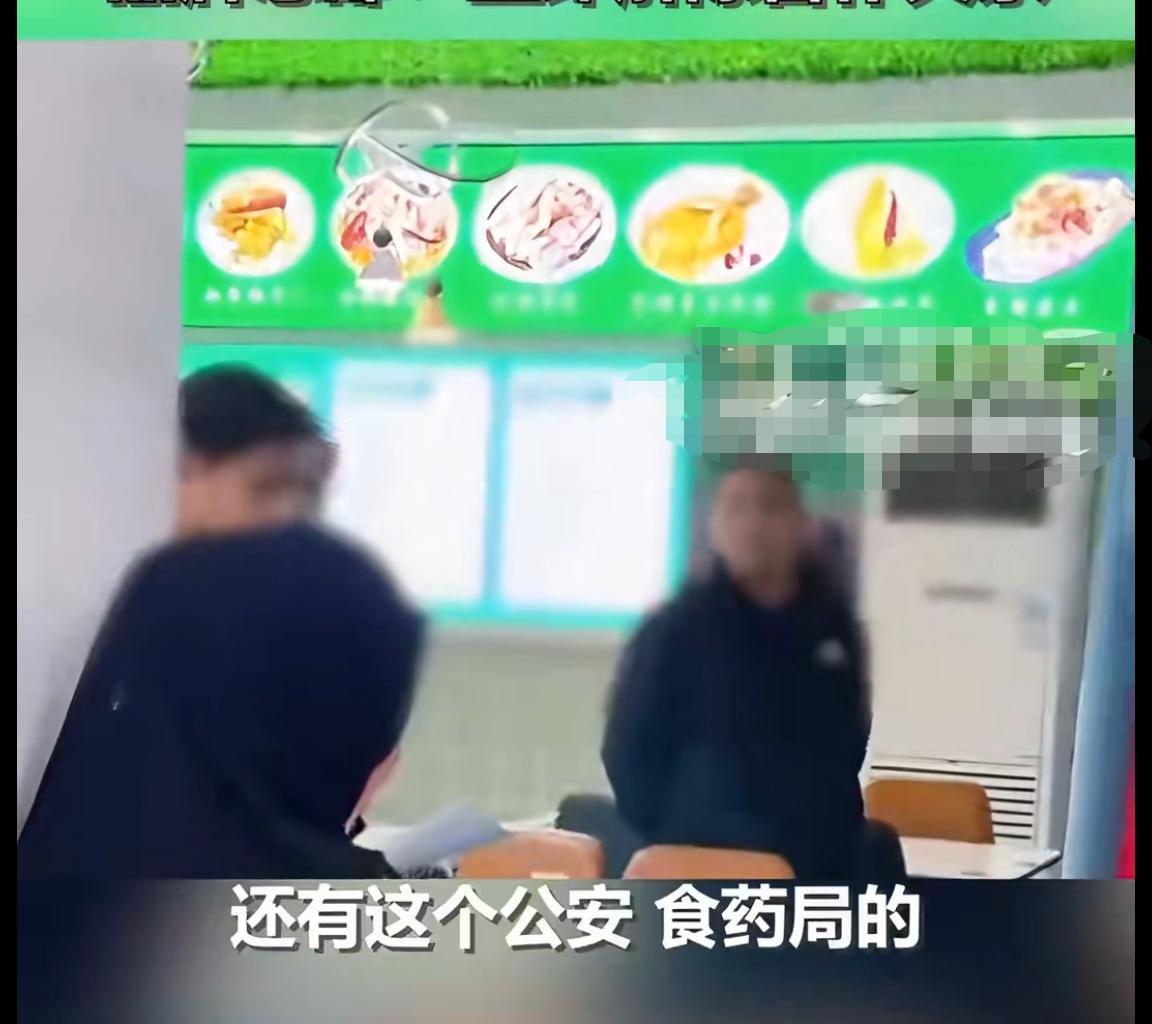 这个老板的精神状态绝了，平等的创飞所有人。靠着学生挣钱还骂学生，靠着总部挣钱还骂