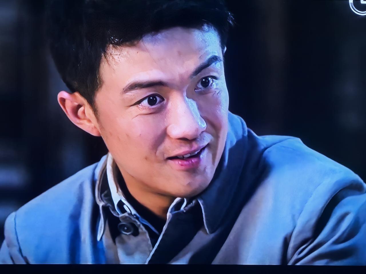 《主角》剧情已过半，高潮才不紧不慢的徐徐揭开，而这个揭幕之人既不是剧中主角胡三元