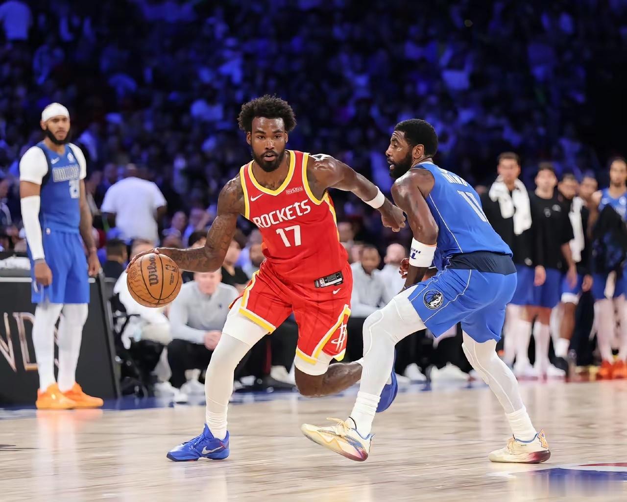 欧文复出！独行侠132-115击落火箭，一战看清三名球员NBA中国赛，独行侠与火