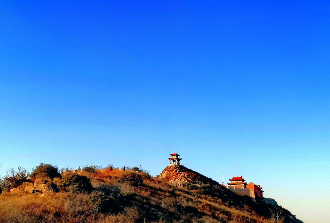 观察发现：单位里领导变味了，过往领导都是身先士卒；积极动脑筋，想策略带领大