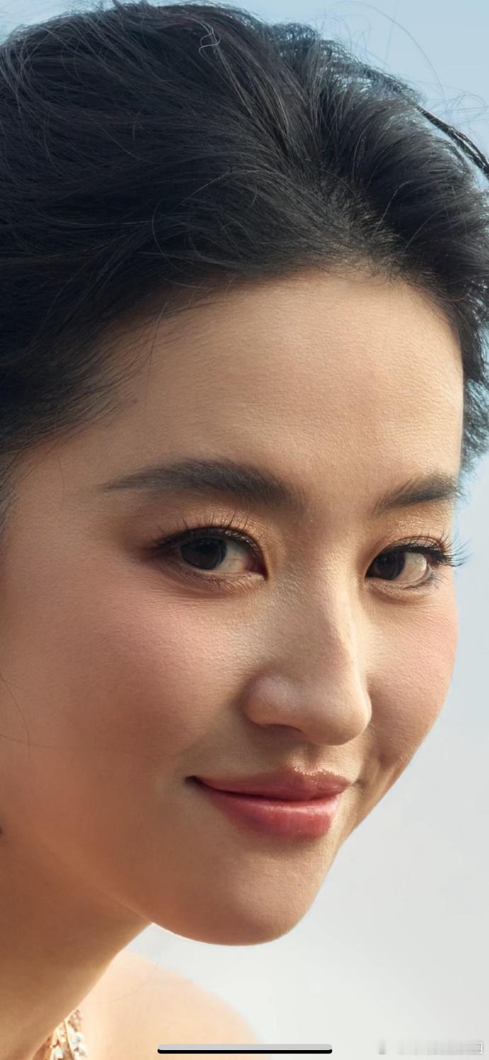 ……说实话真没见过哪个明星是这样的纯生图​​​