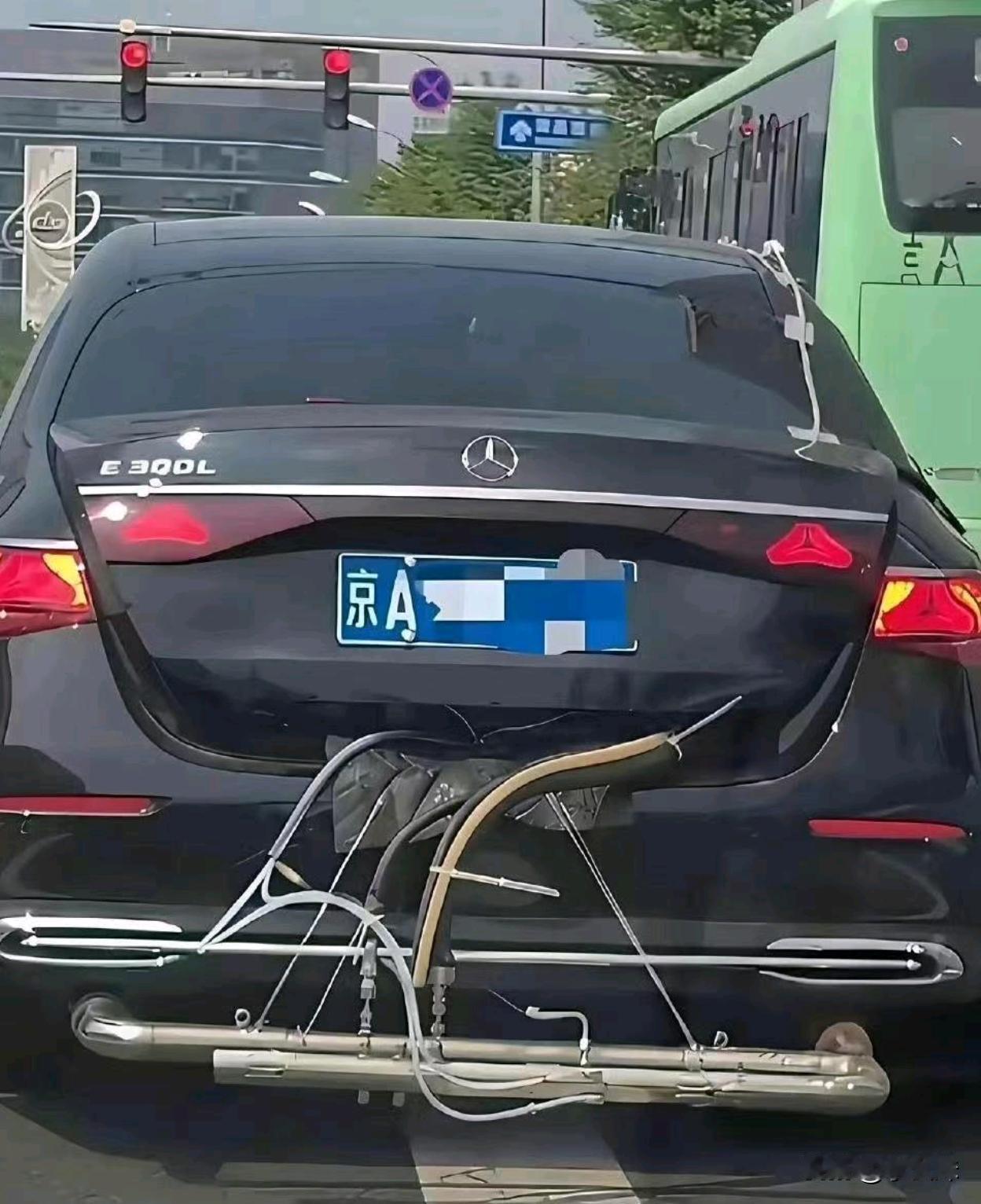 交警估计头都大了，这查还是不查好啊