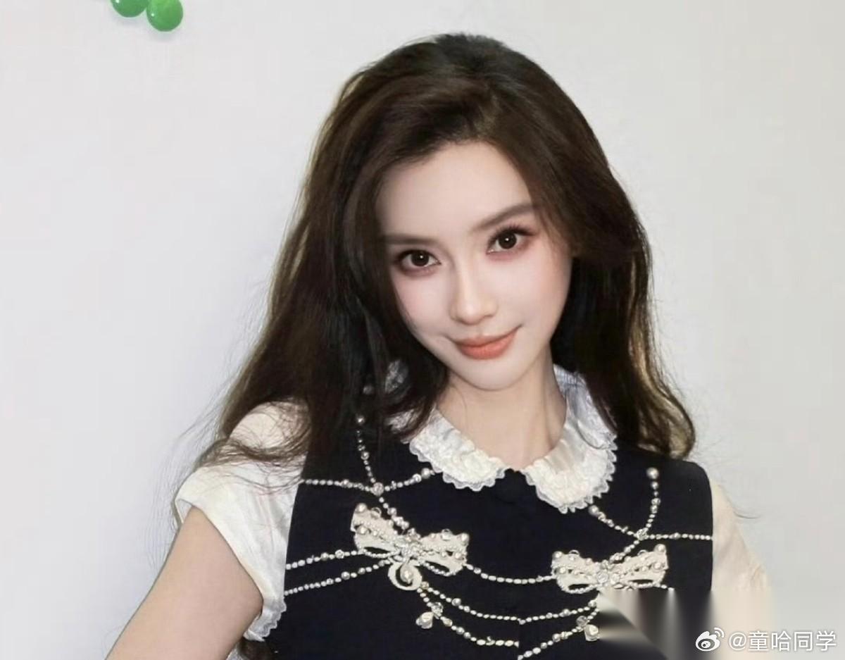 杨颖，耐心陪伴！6月26日，演员杨颖突然冲上了热搜，让人没有想到的是，这次爆出