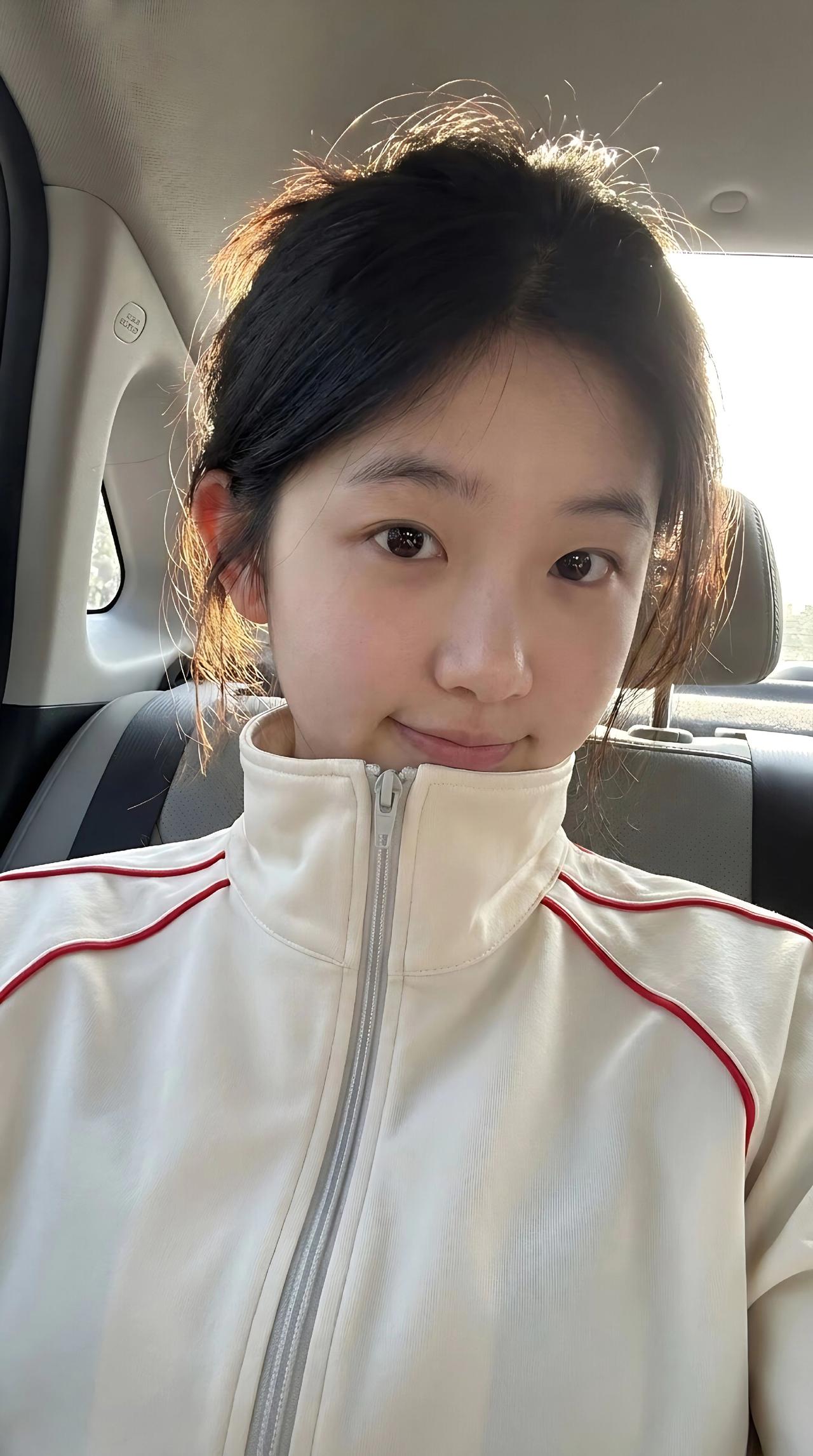 治愈系笑容一尘不染的纯白日常随拍镜头里的笑容白薇日常