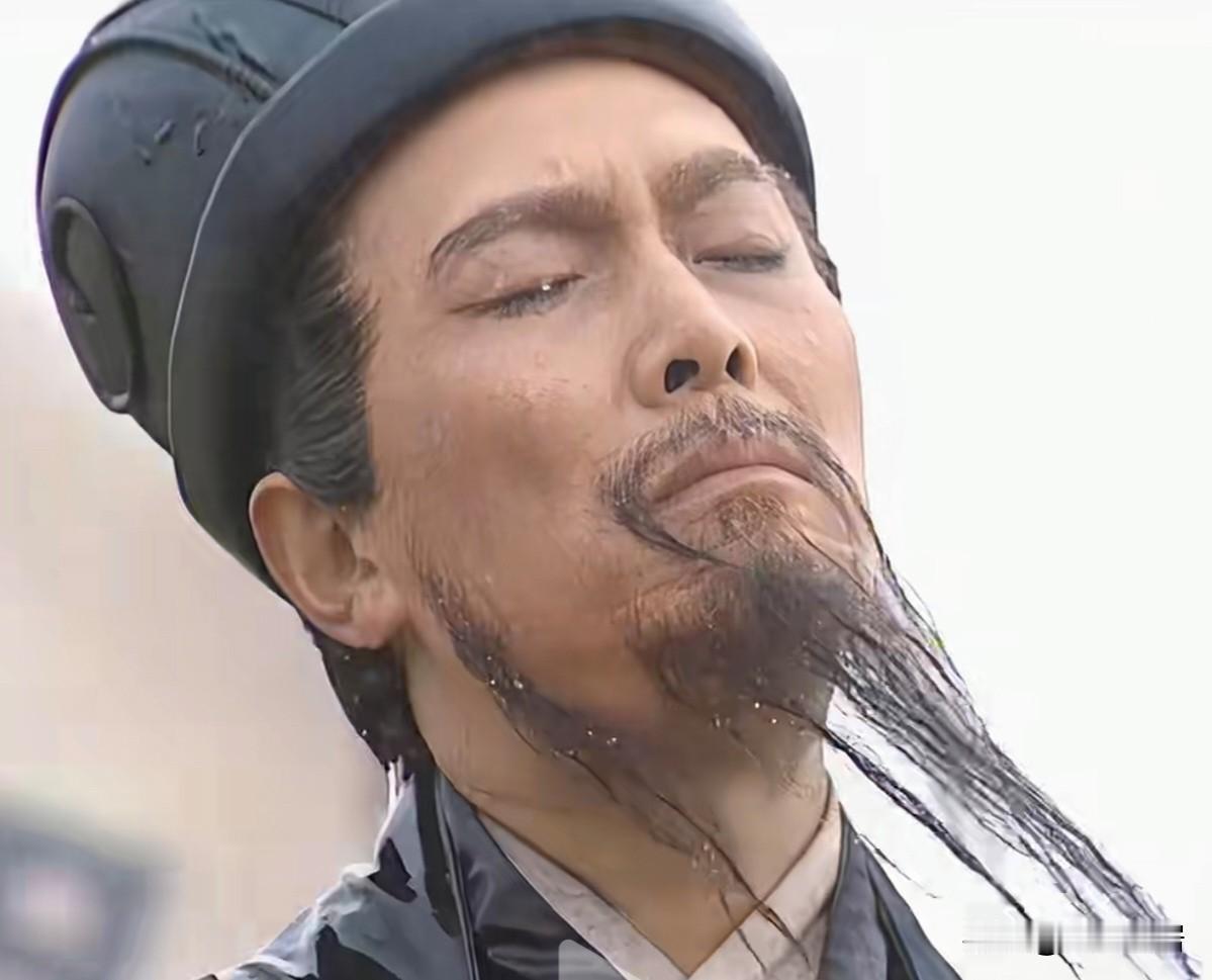 自从荆州丢失，夷陵战败之后，蜀汉就已经处于疲惫状态。诸葛亮能够力挽狂澜，稳定政局