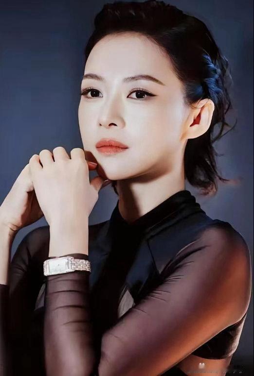为什么章子怡最近很少拍戏？原因也简单，不是她没戏约，也不是她演技退步，而是她现在的身位，实在不好随便