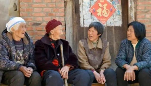 养老金是给老百姓养老的吗？国务院发展研究中心原副主任刘世锦曾经大胆直言：7%（部