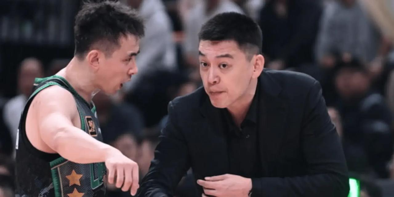 杨毅团队直播“反驳”杨鸣言论，称辽宁男篮投入并不小，夺冠周期内也就是玄冥二老年纪