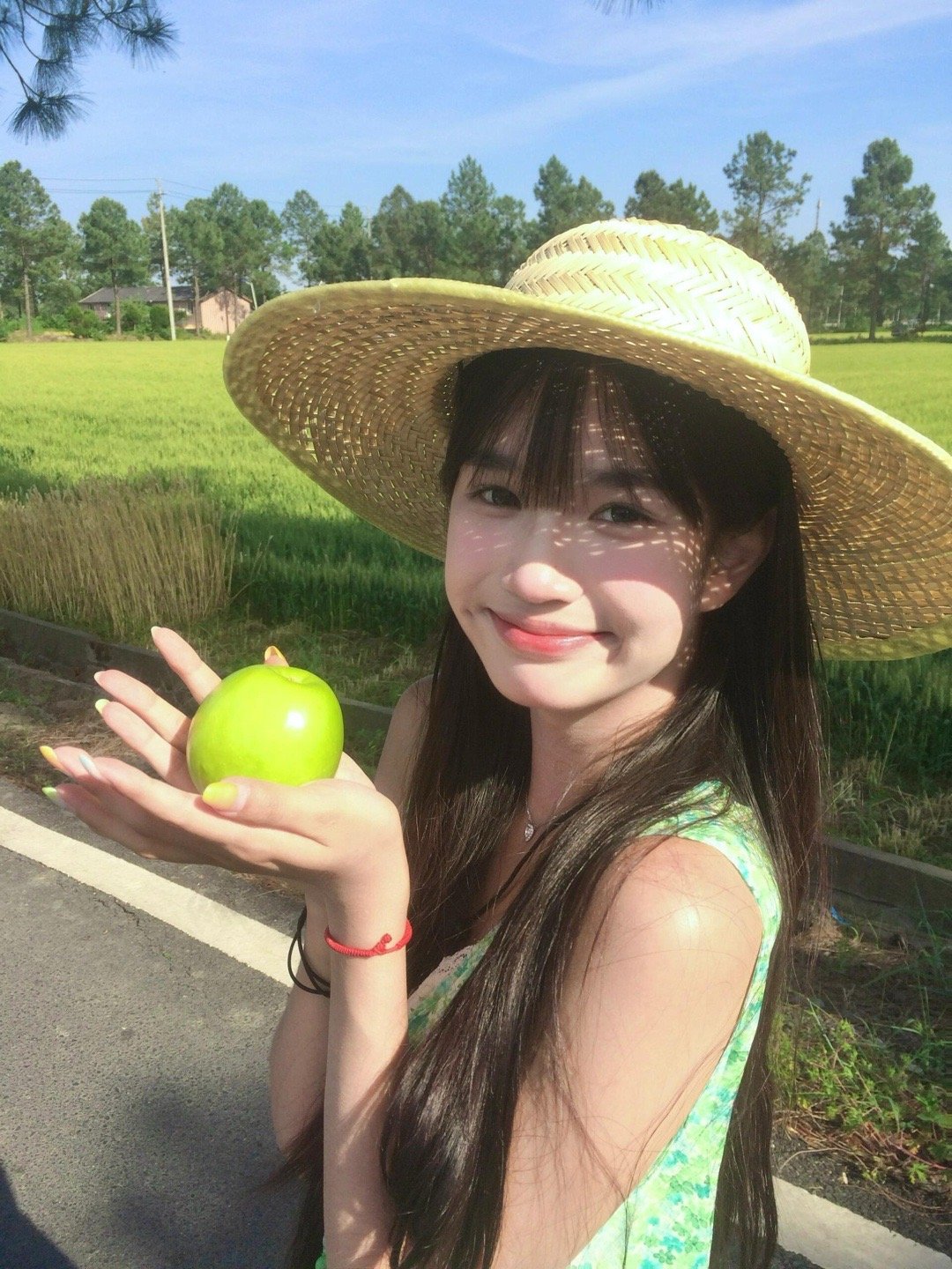 🍏​​​