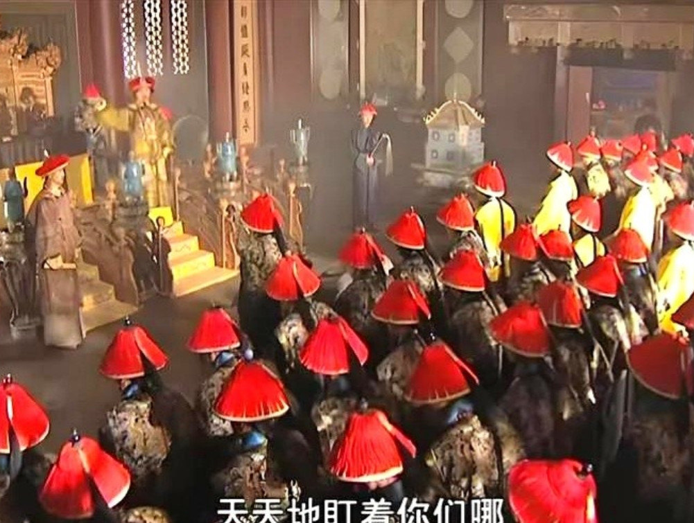 大家有没有发现，清宫戏突然就在荧幕上消失了，不仅不拍摄新剧了，就连旧戏都不重播了