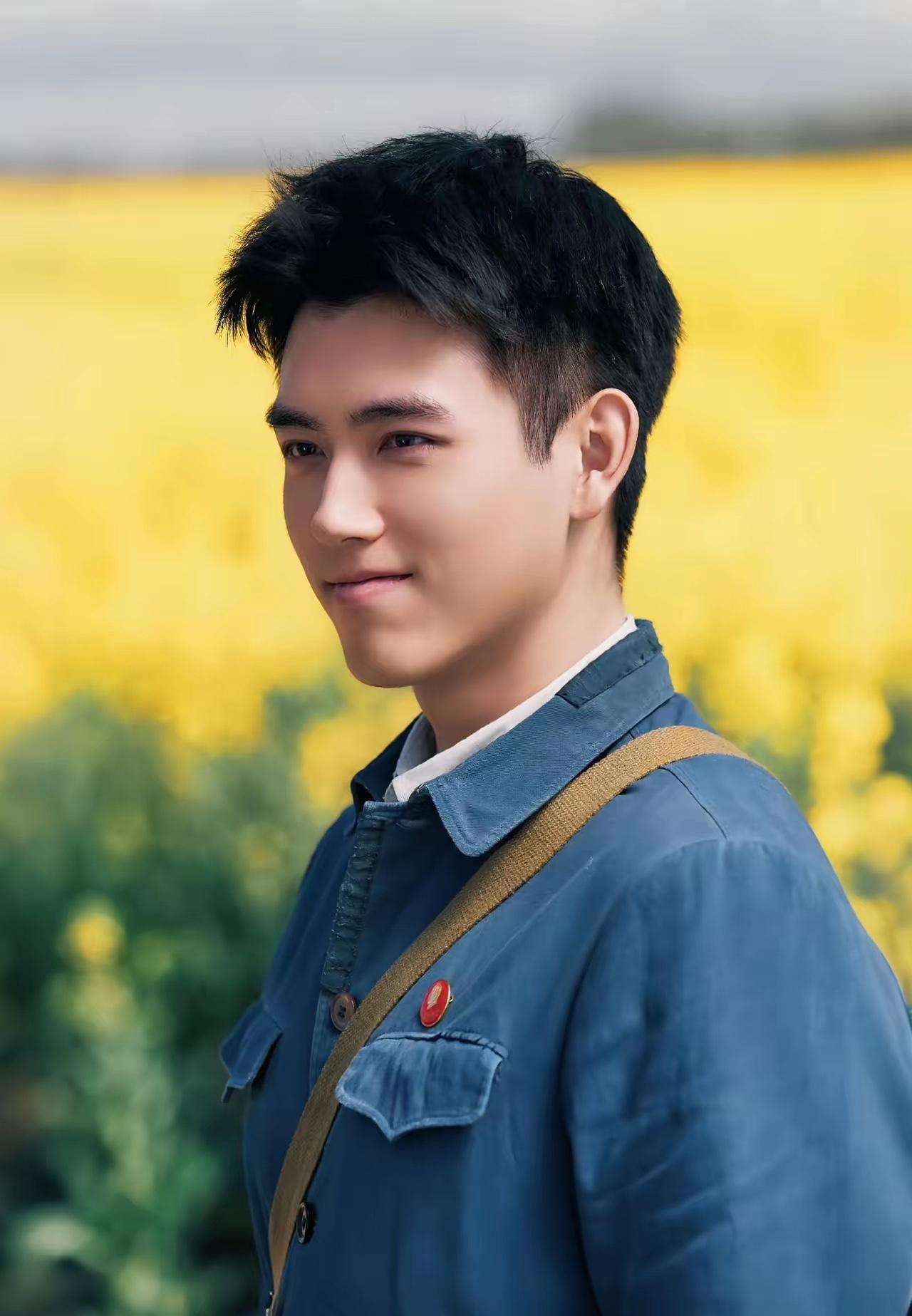 陈凯歌估计想破头都没想明白，自己砸了10几亿，请大牌作配，都没捧起来的亲儿子陈飞