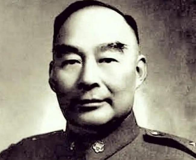 1947年，胡宗南俘虏了5万人，蒋介石为他举办庆功宴，谁知记者却说：“委员长，西