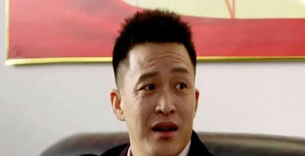 黄宝吉心梗后照样演完《乡村爱情18》，一家四口全在剧里打卡。72岁的老李大国