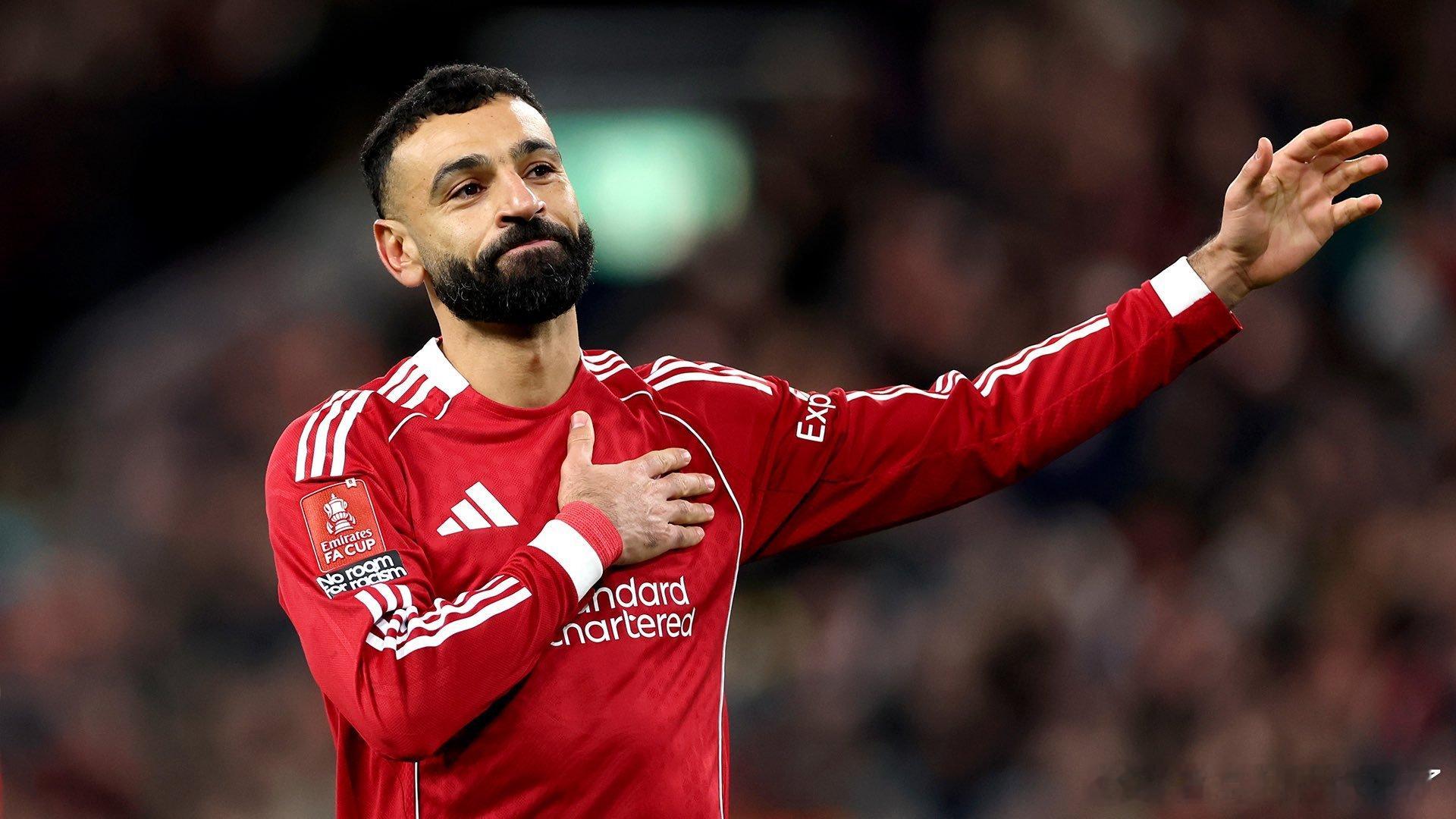 利物浦球员本赛季进球+助攻数据：•埃基蒂克：15球4助攻（19次参与进球）•