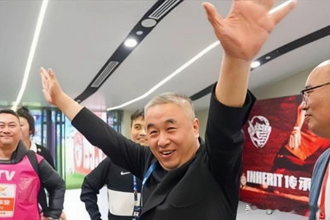 我认为重奖之下必有勇夫，耶啵亚等外援能不能发挥出色，来一波四连胜的情况，青岛海牛
