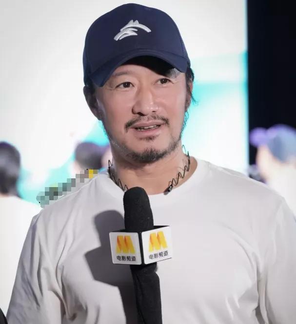 你可以说，吴京喜欢营销。也可以说，吴京演技很差。唯独有一件事，你喷不了，那就