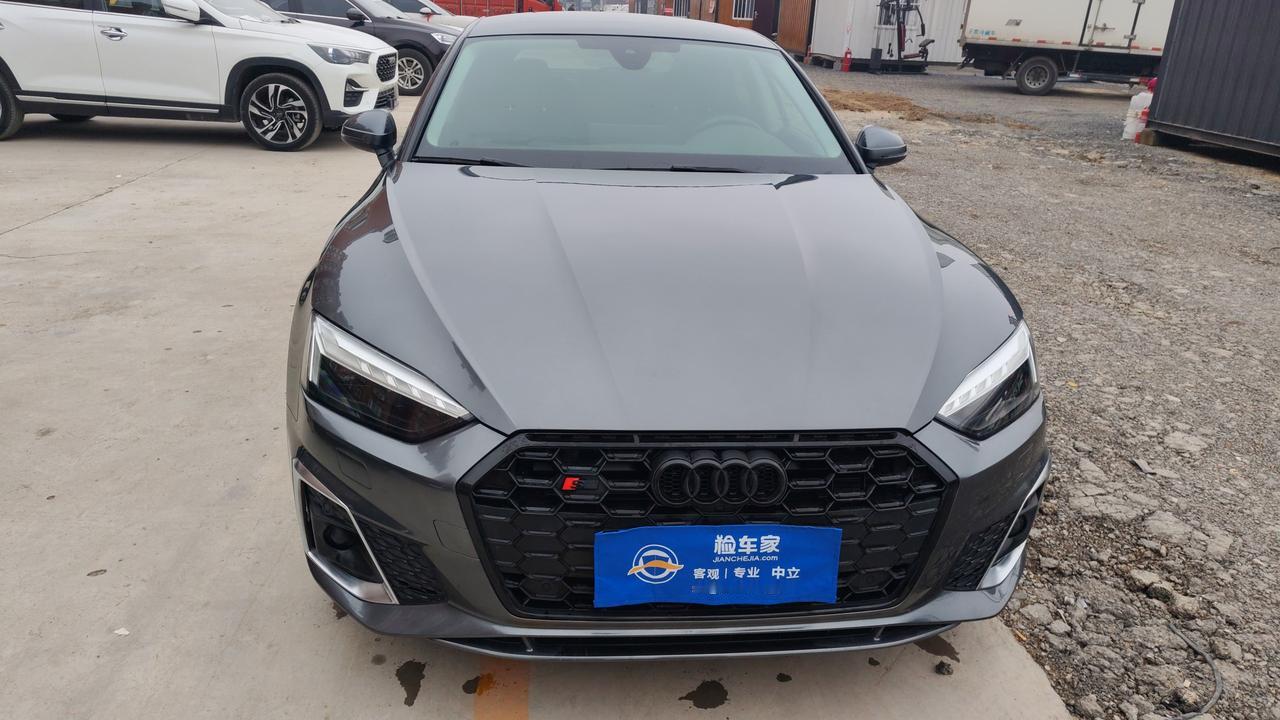 奥迪A5L新车才23万，还有必要花17万买五年前的进口A5二手车吗？节前帮粉丝
