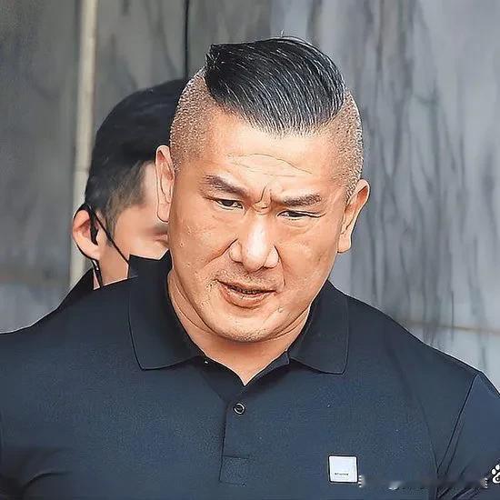 台网红馆长怒吼：“台湾落后大陆十年！再不醒就完蛋！”澳门靠爸撒钱，台湾靠美榨干？