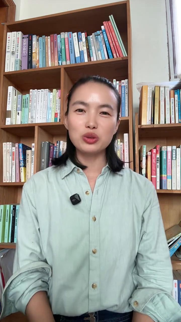 爱孩子的最高境界其实就两句话，很多父母都做不到。真正爱孩子不是你给他买很多吃的、